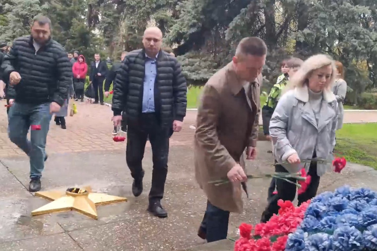 В Скадовске почтили память узников фашистских концлагерей. В Скадовске почтили память узников фашистских концлагерей.