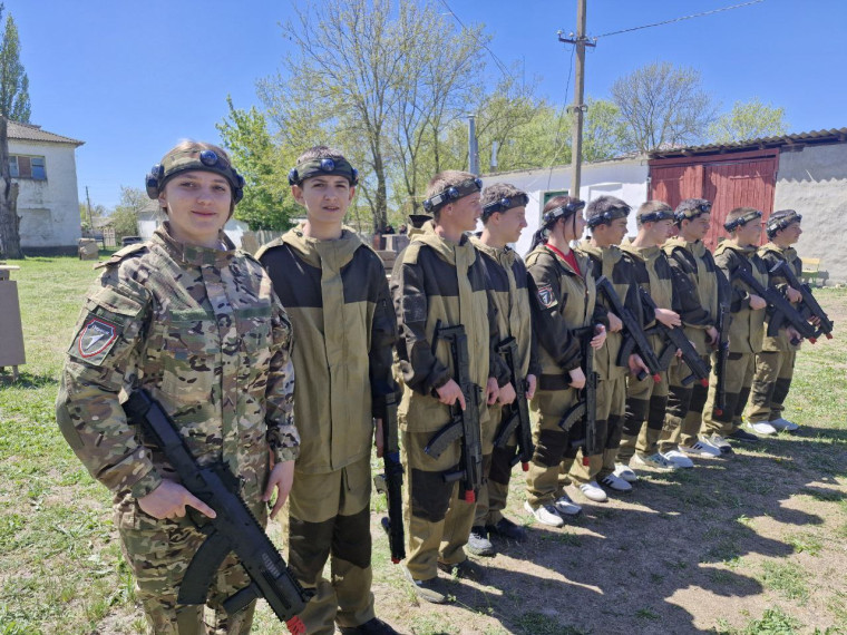 Всероссийская военно-патриотическая игра "Зарница 2.0" в Приморском. Всероссийская военно-патриотическая игра "Зарница 2.0" в Приморском.