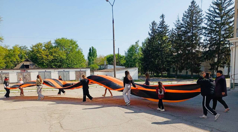 Акция «Георгиевская лента» в Новониколаевке. Акция «Георгиевская лента» в Новониколаевке.